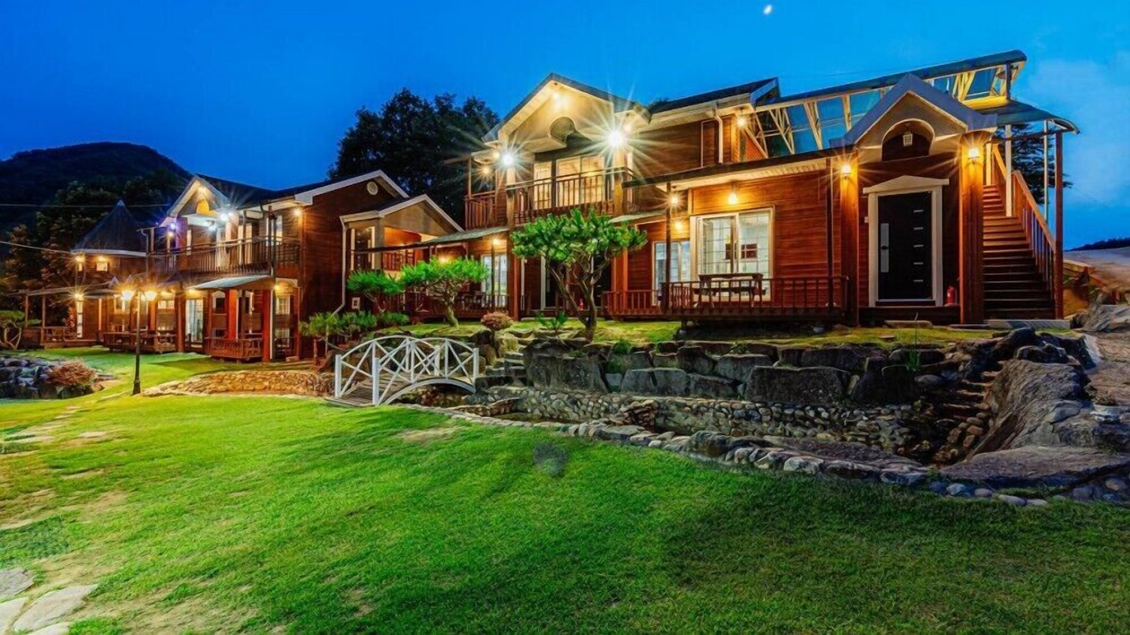 Gangchon Palace Pension