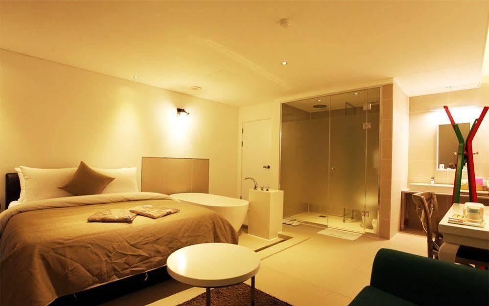 Hotel Myeongjak