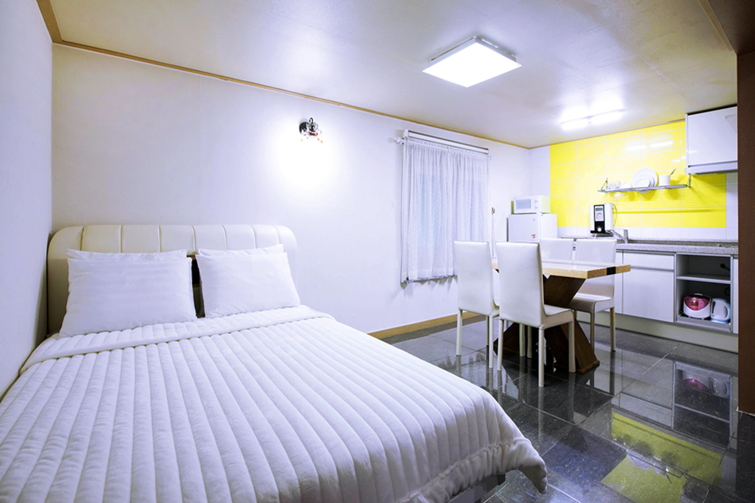 Nami Island Nara Spa Pension