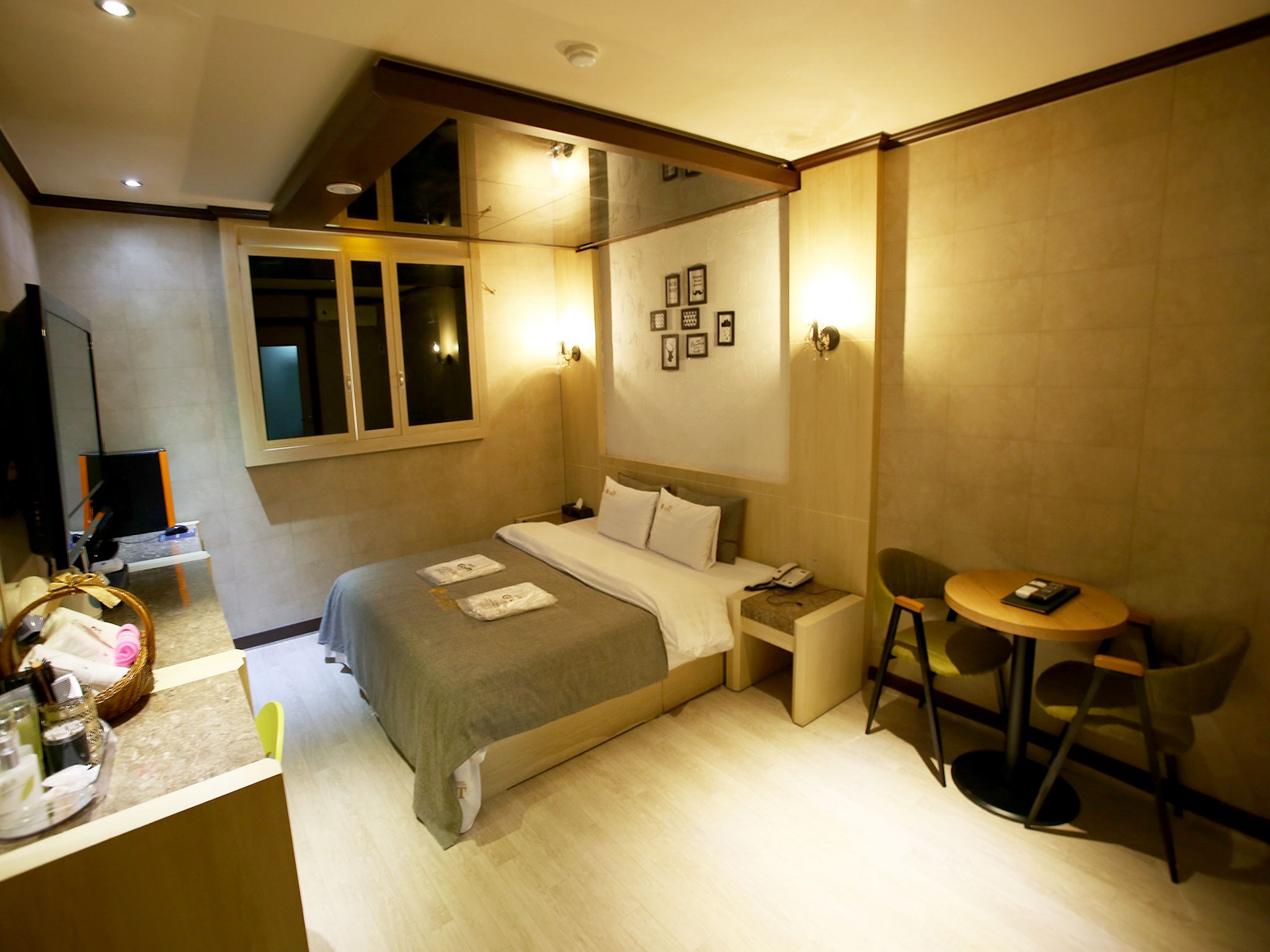 Ost Hotel
