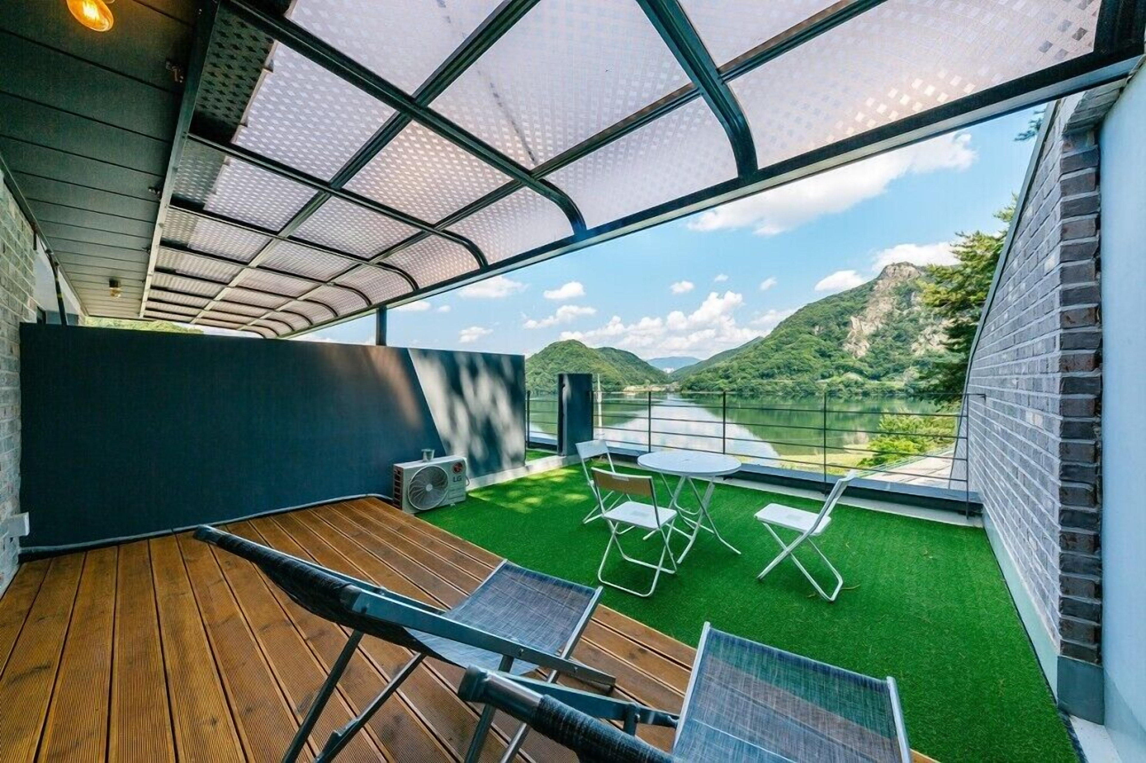 Rabbit Star Pension