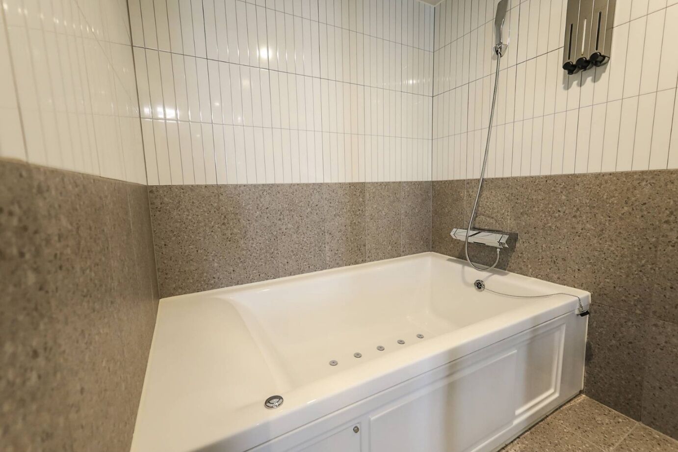 Brown Dot Hotel Chungju City Hall
