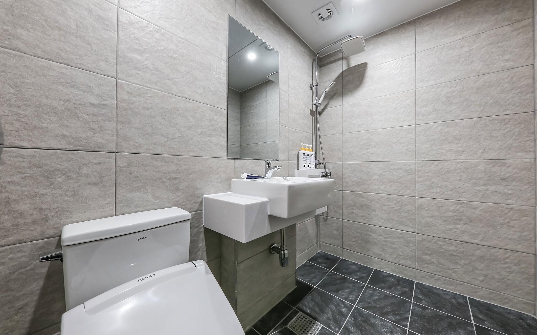 Chungju Lie Hotel