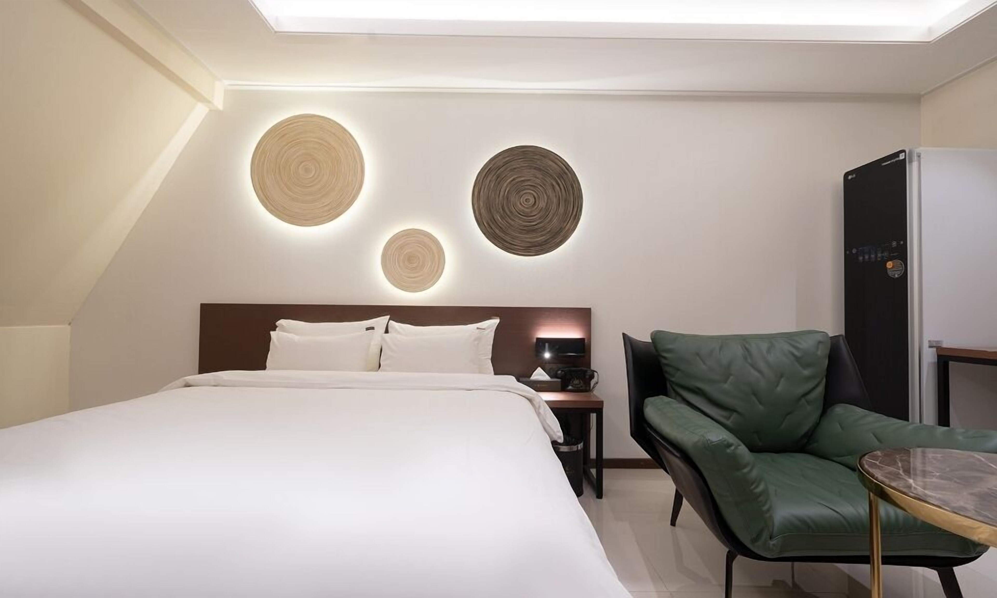 From H Chung-Ju About Hotel