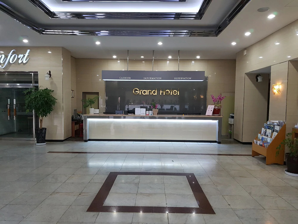 Grand Hotel