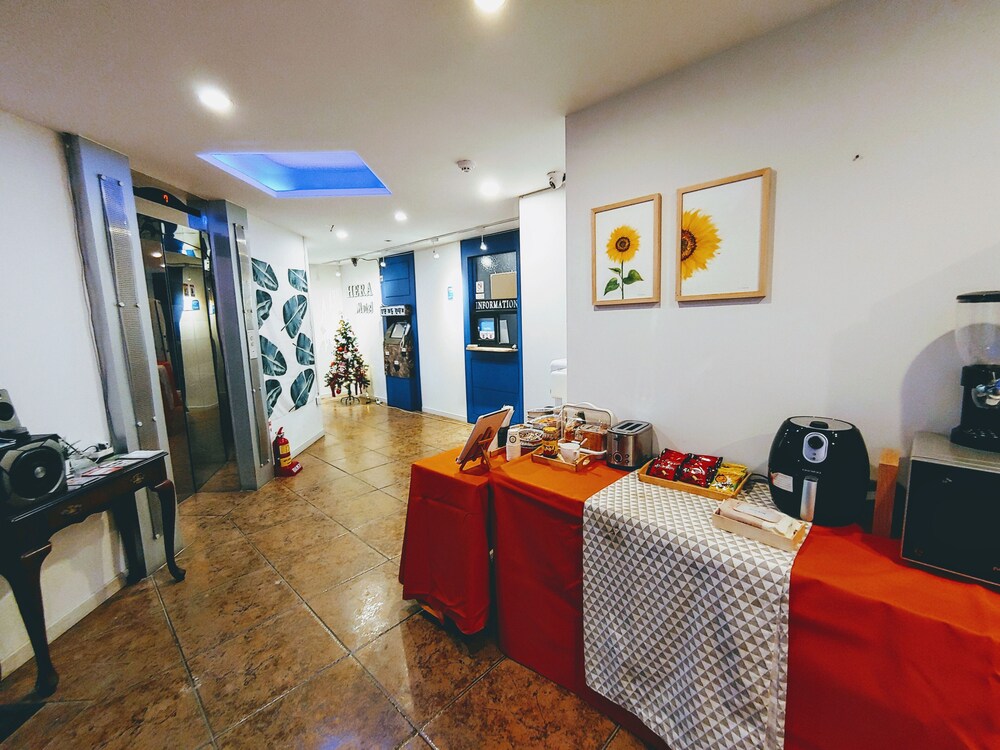 Hera Motel