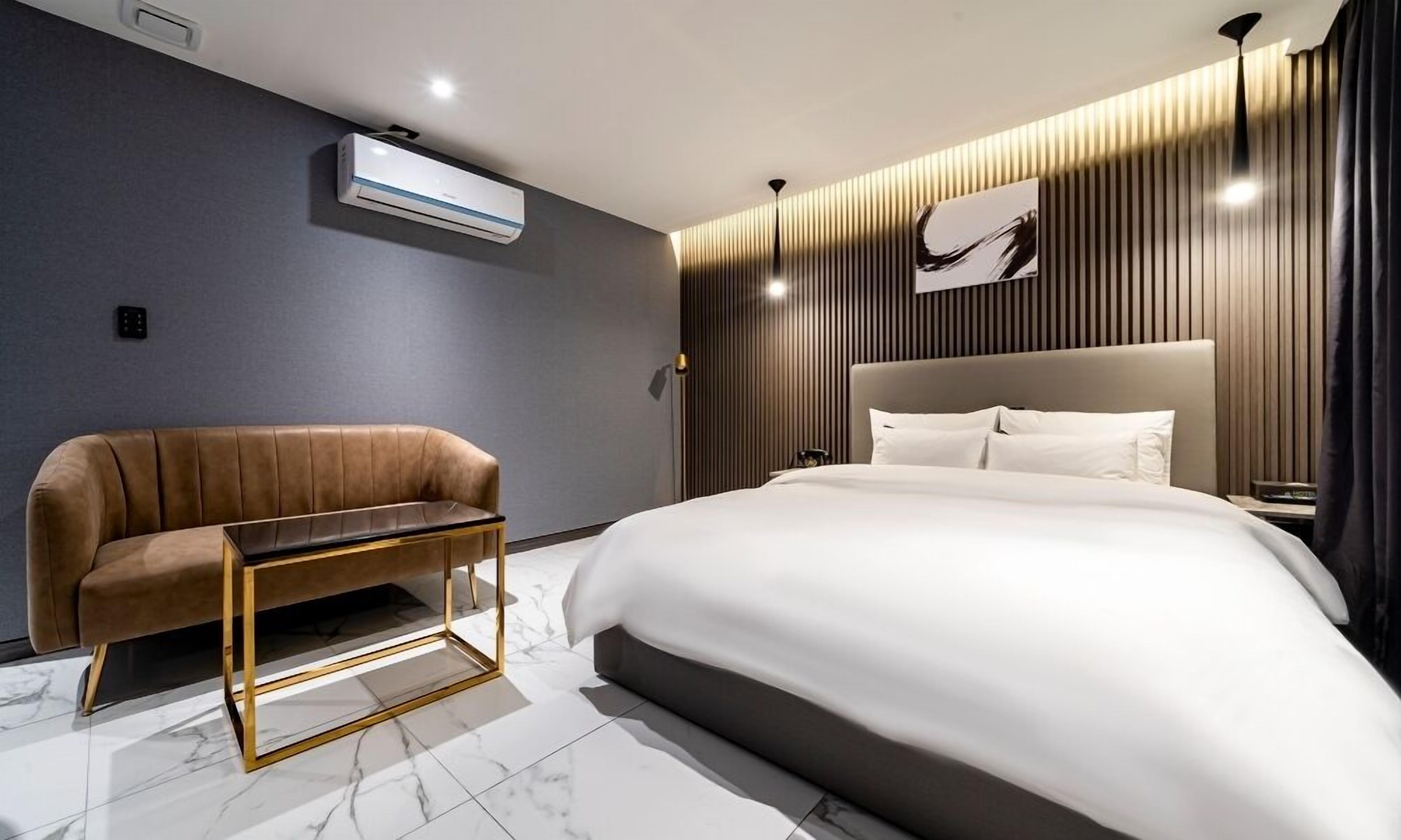 Urban Brown Hotel Chungju City Hall