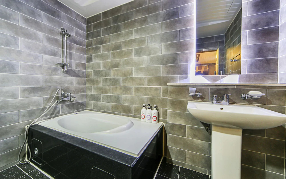 Brown Dot Hotel Seong Seo