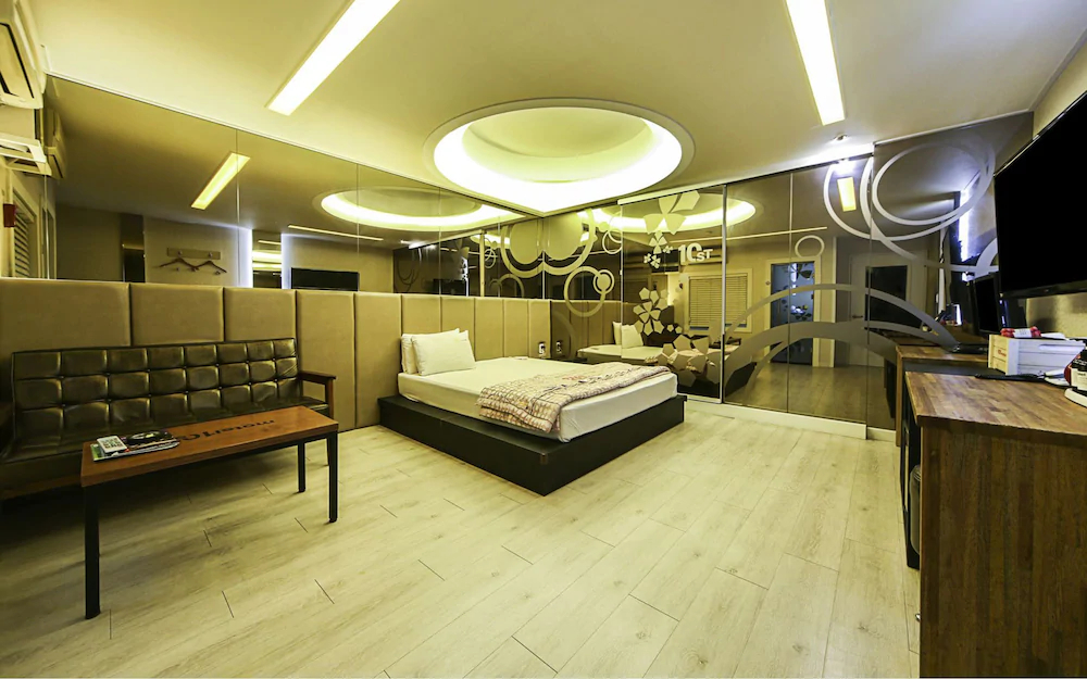 Brown Dot Hotel Seong Seo