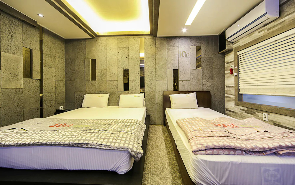 Brown Dot Hotel Seong Seo