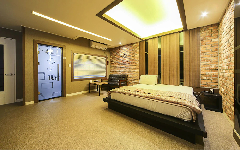 Brown Dot Hotel Seong Seo