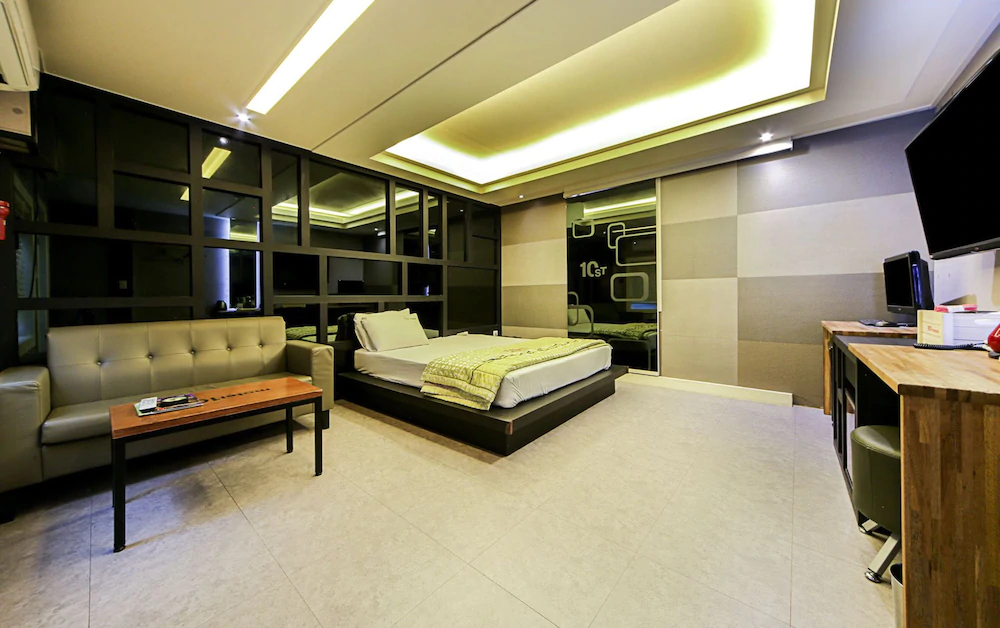Brown Dot Hotel Seong Seo