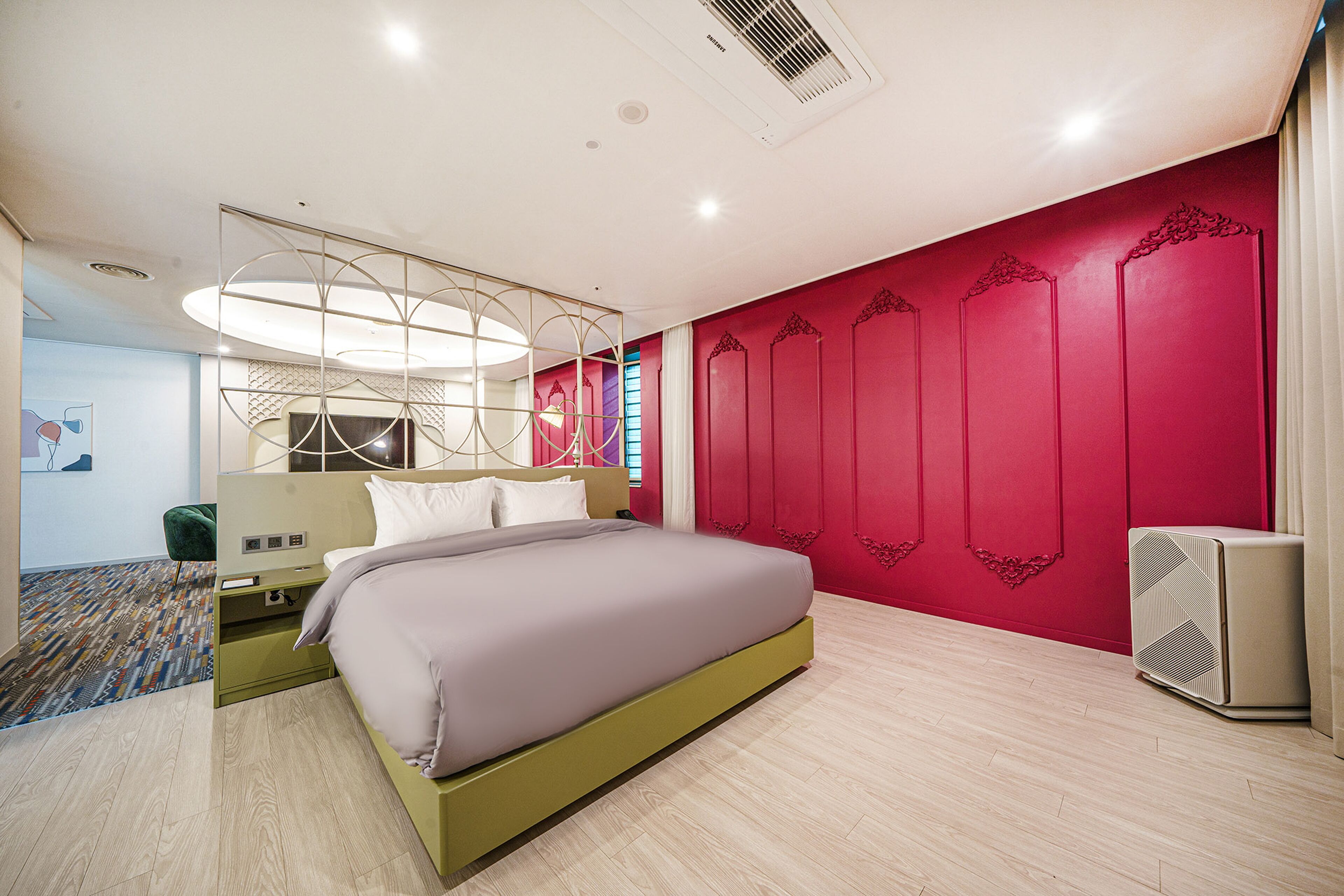 ACT Tourist Hotel