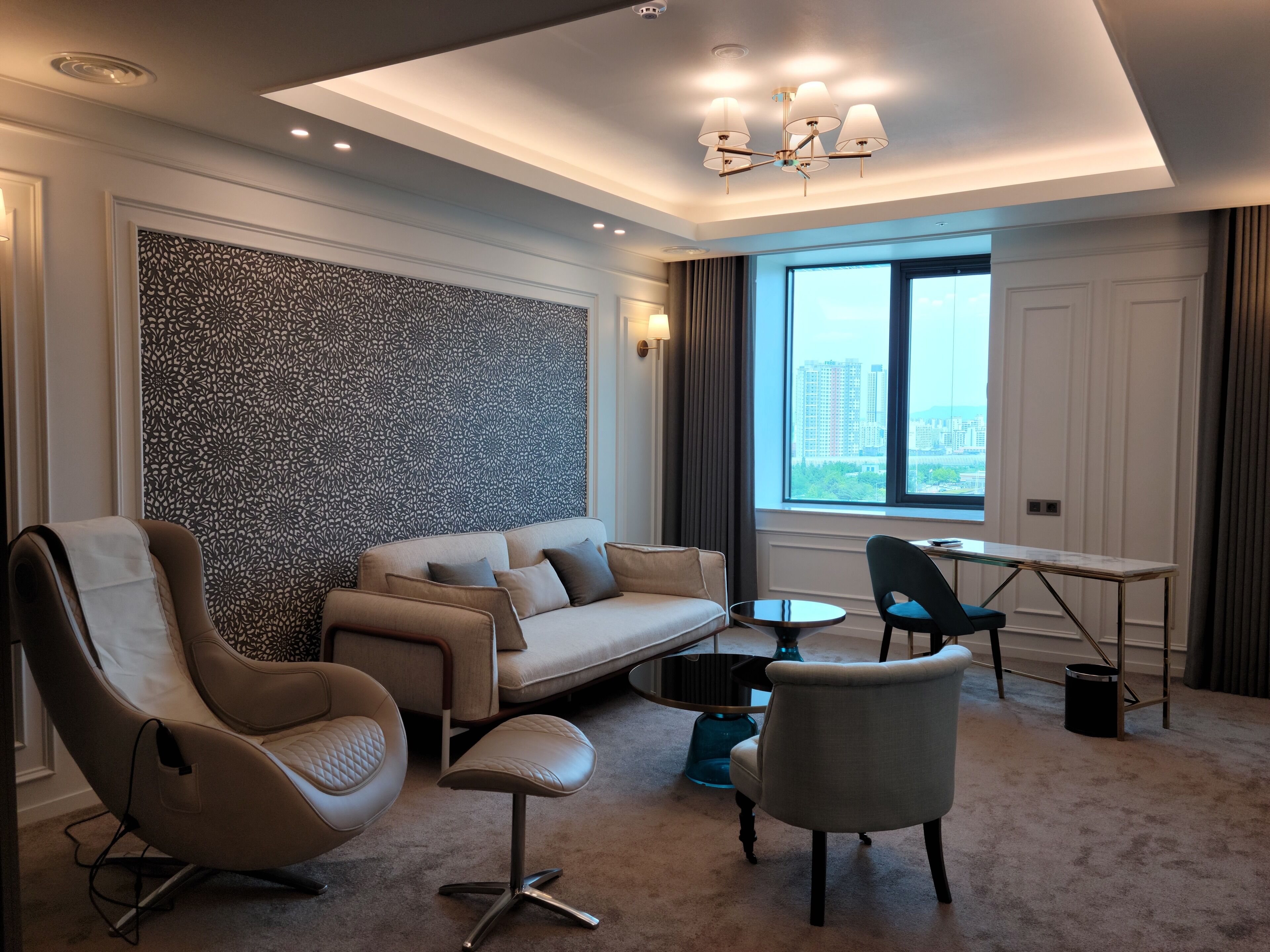 ACT Tourist Hotel