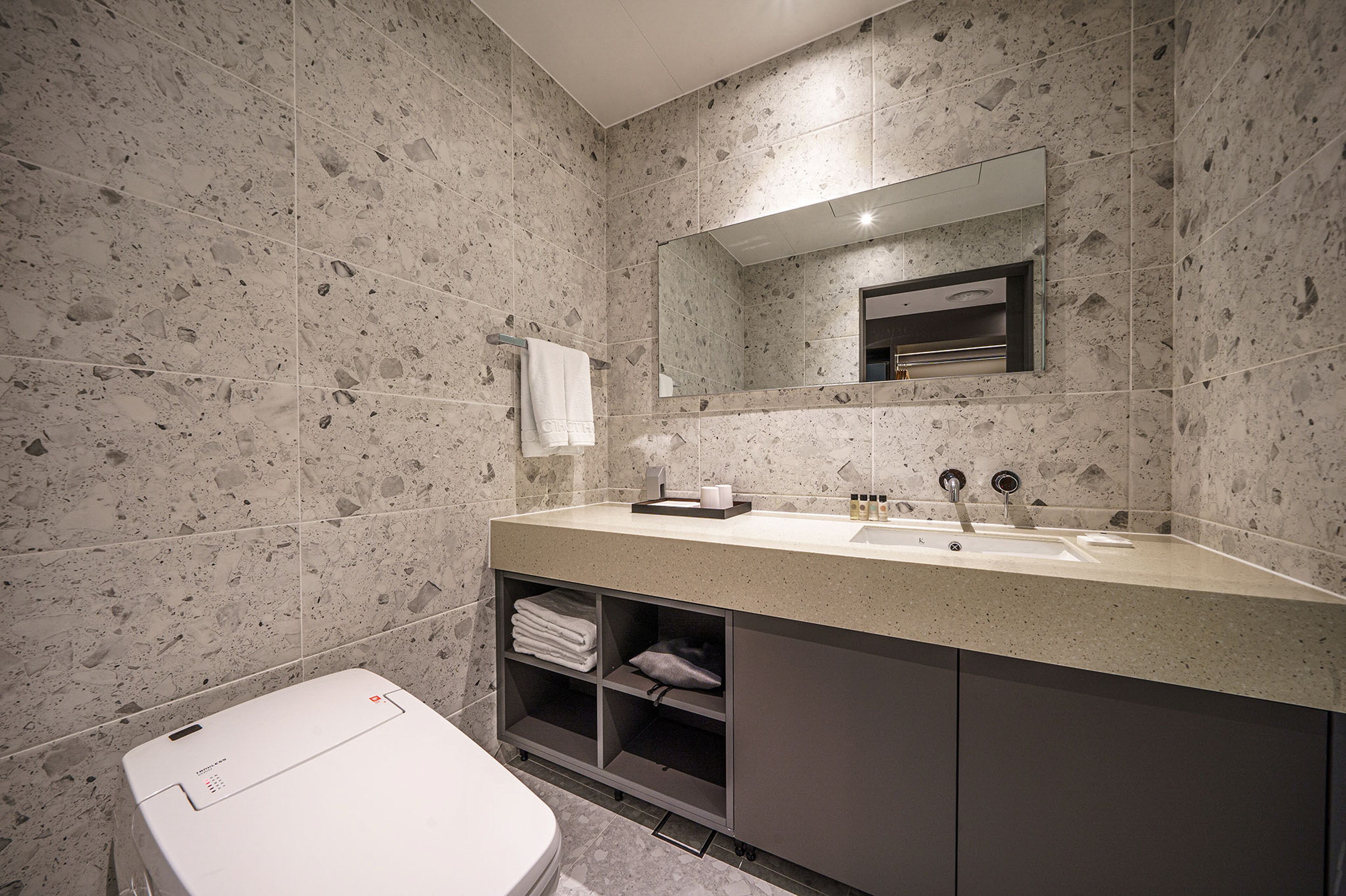 ACT Tourist Hotel
