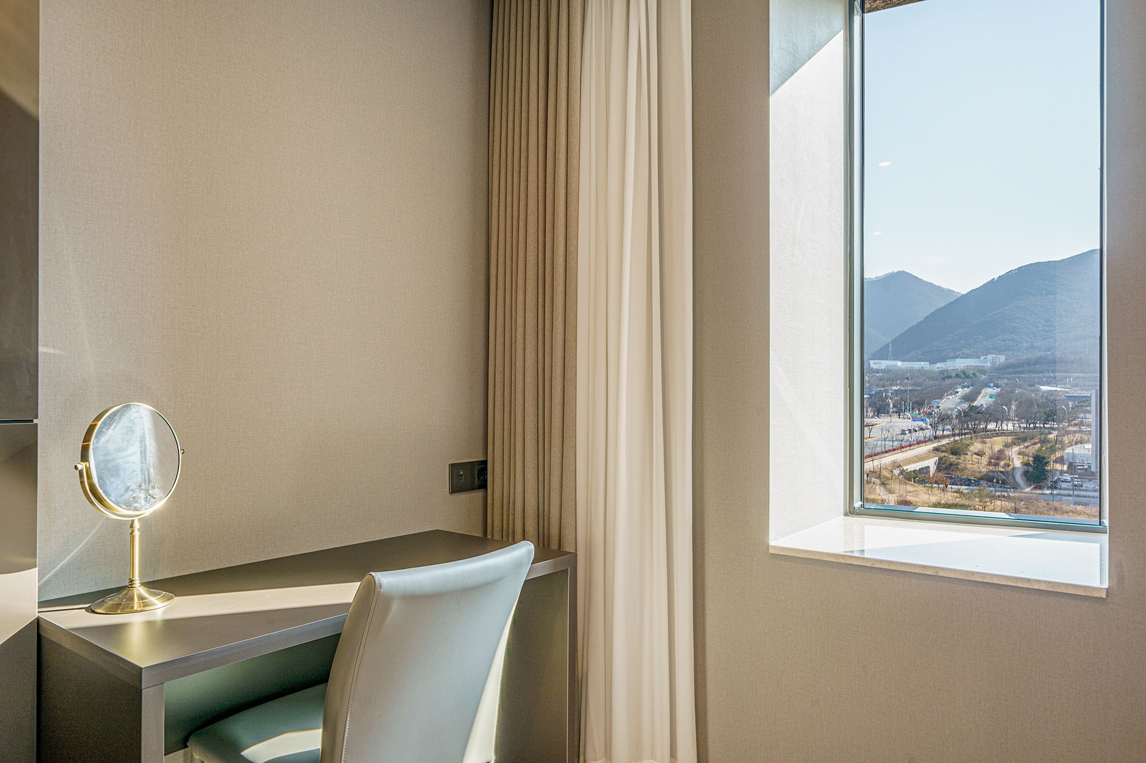 ACT Tourist Hotel