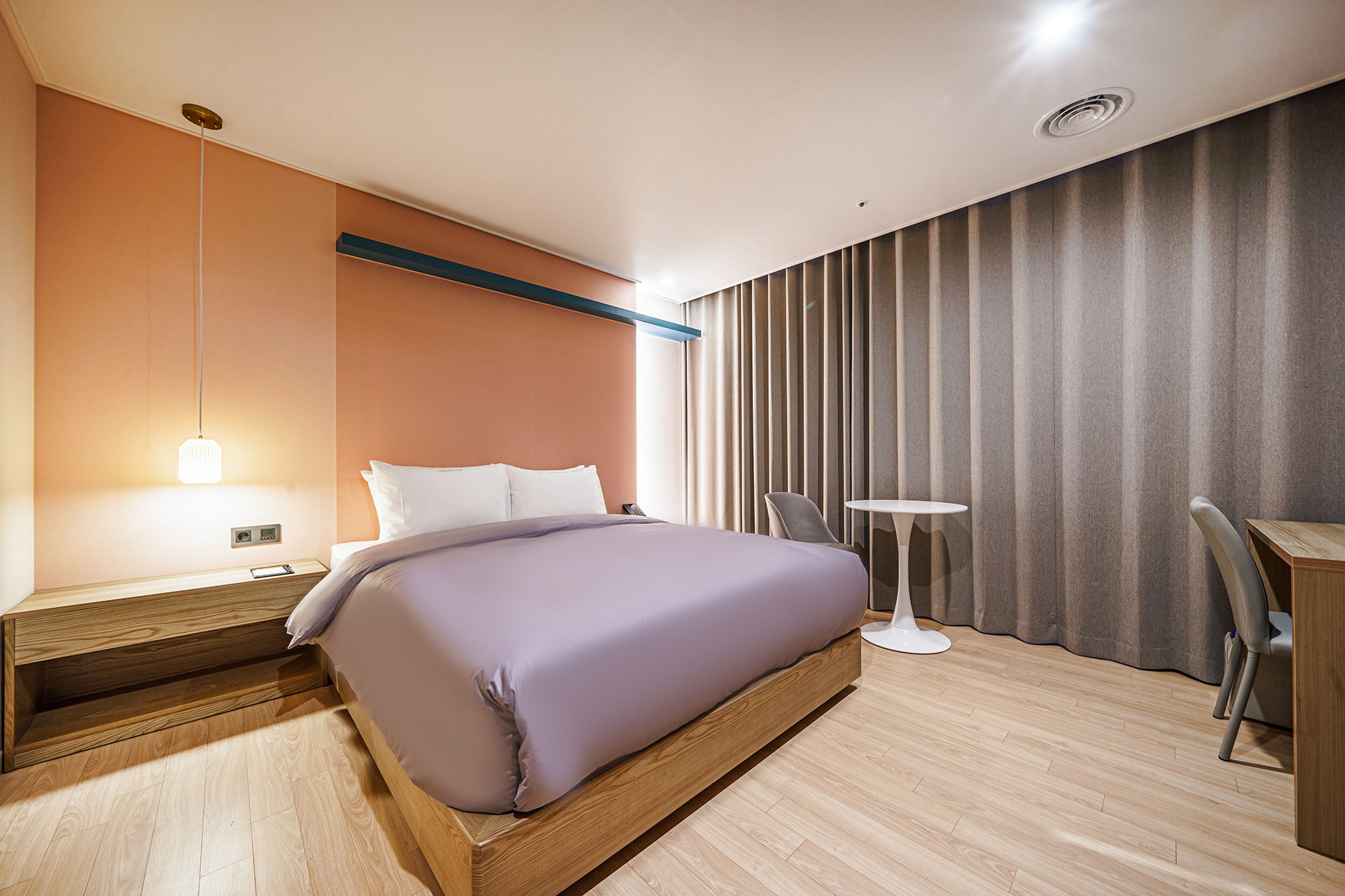 ACT Tourist Hotel