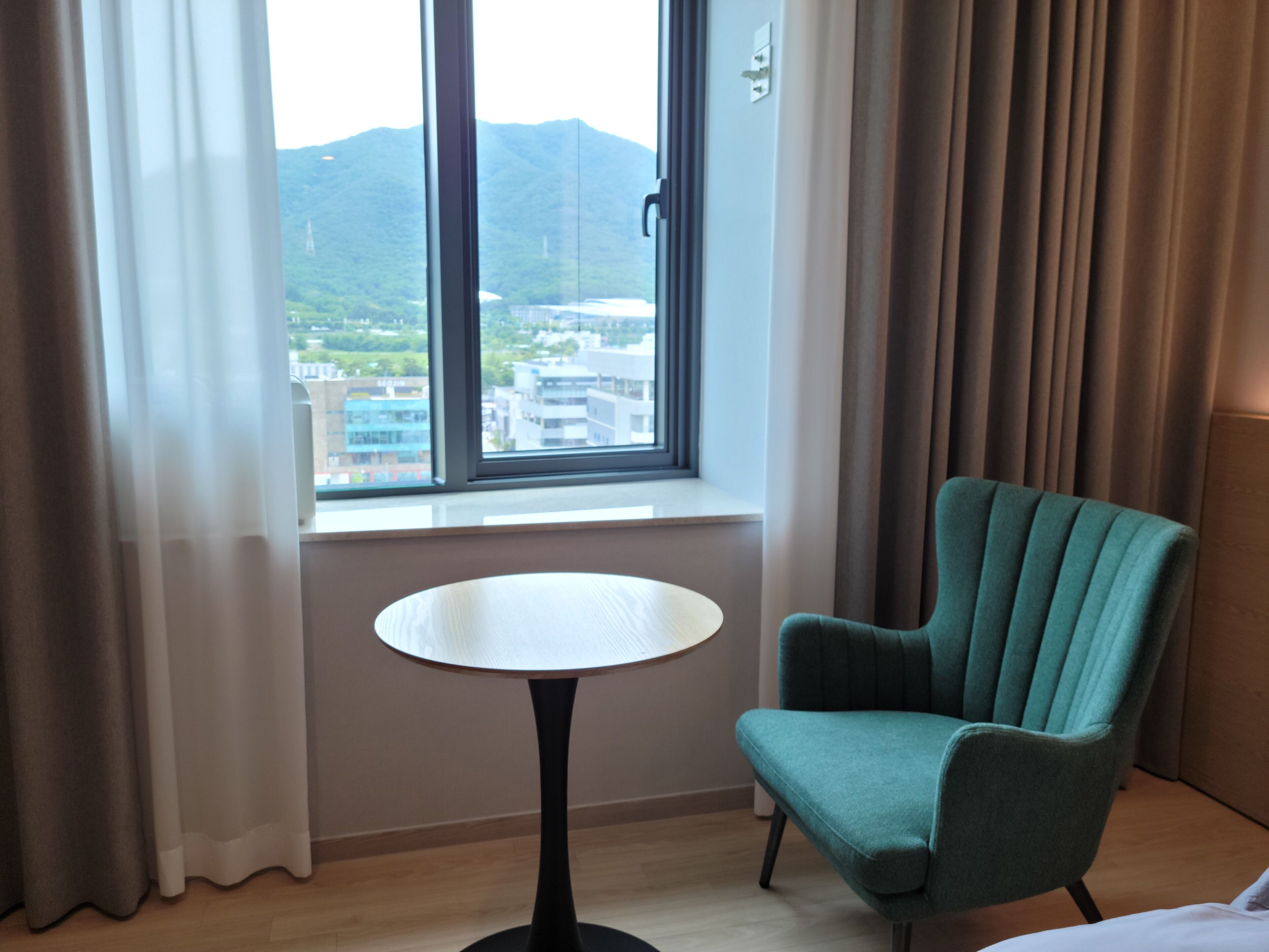 ACT Tourist Hotel