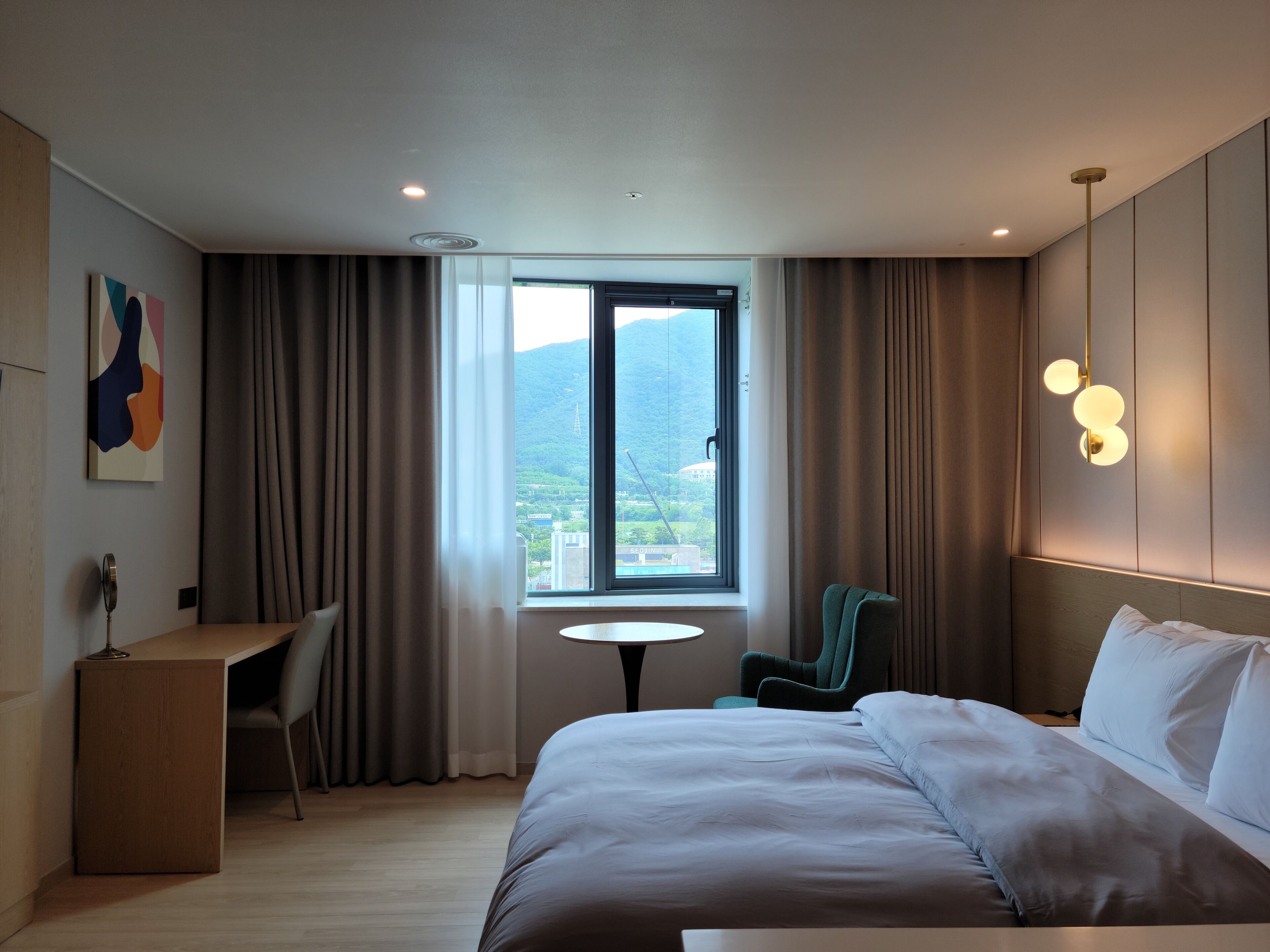 ACT Tourist Hotel