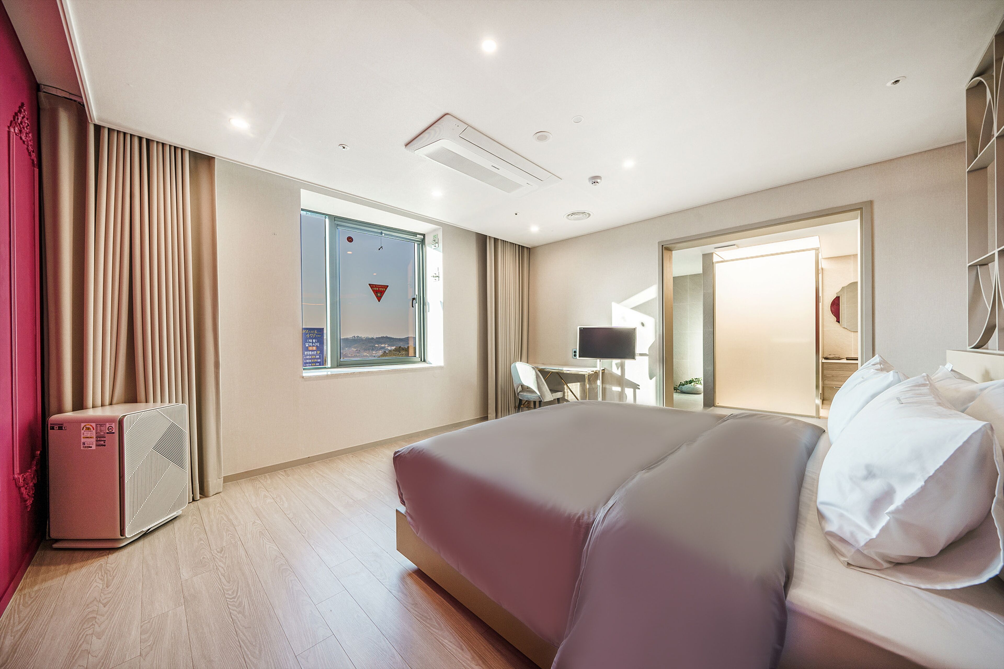 ACT Tourist Hotel