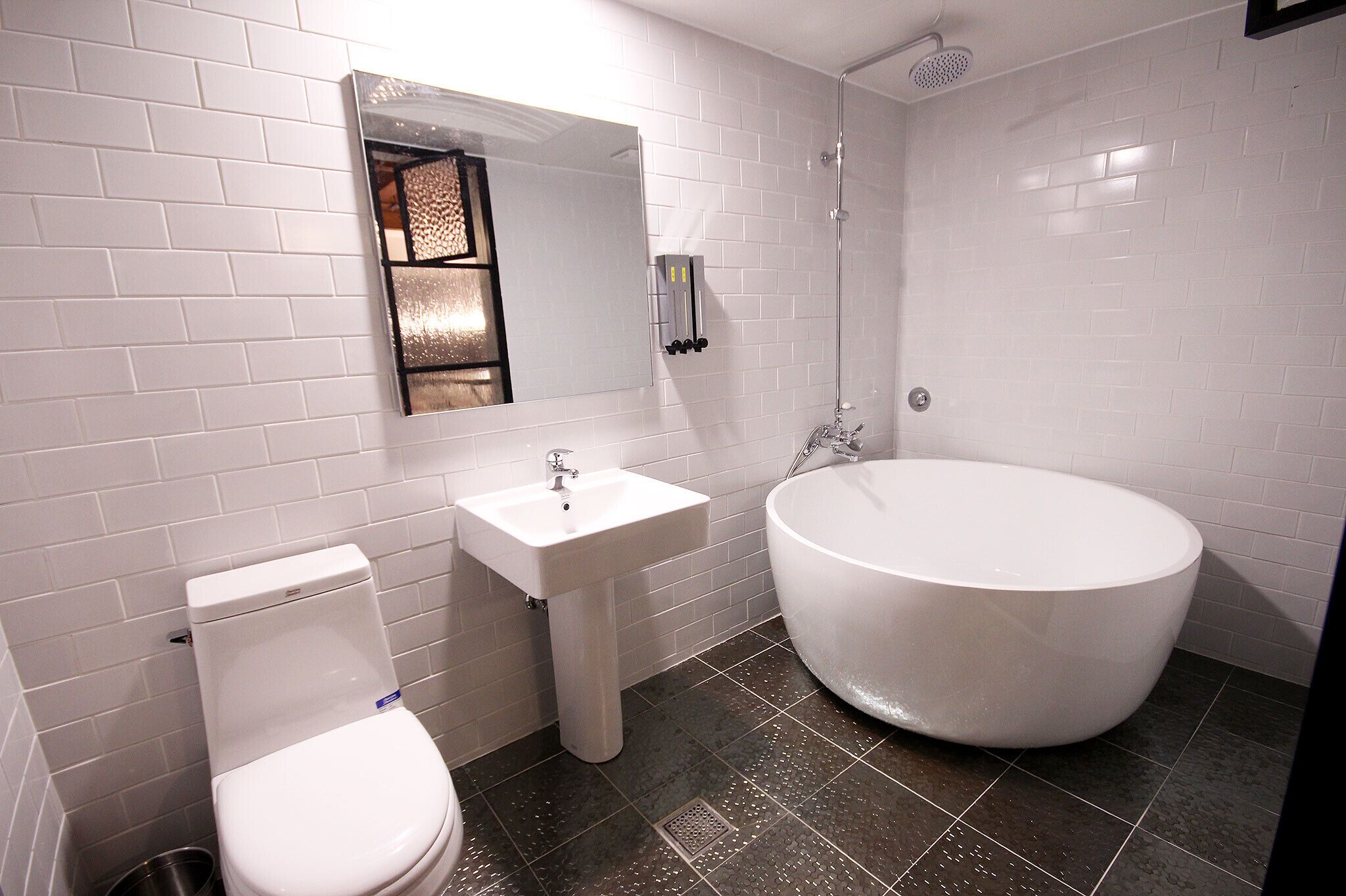 Daegu Dongdaegu Station London Boutique