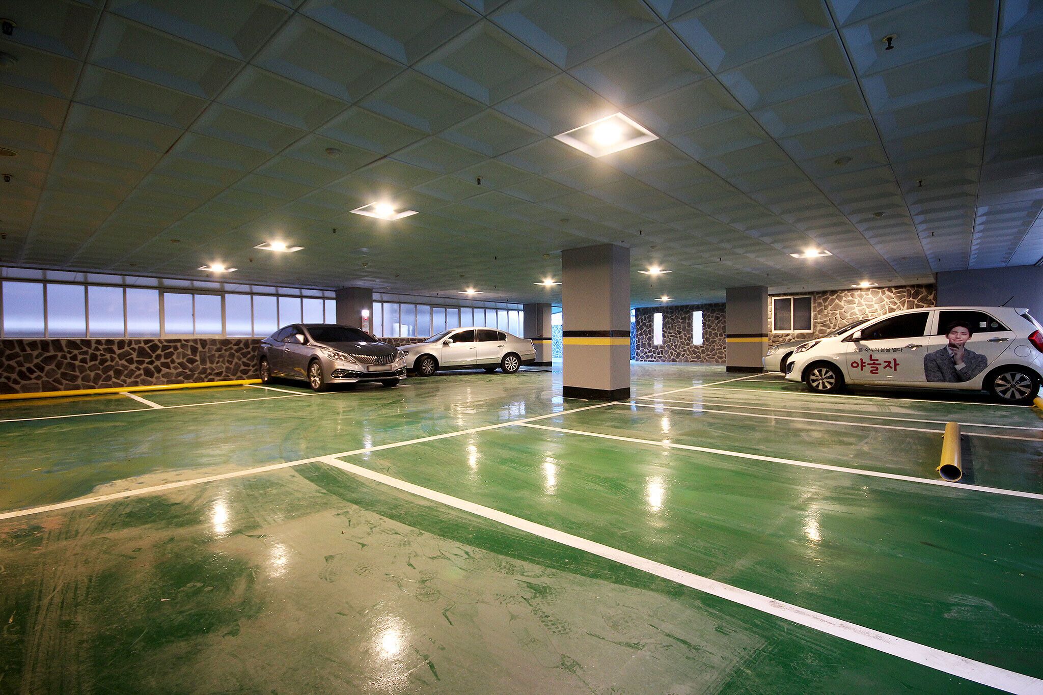 Daegu Dongdaegu Station London Boutique