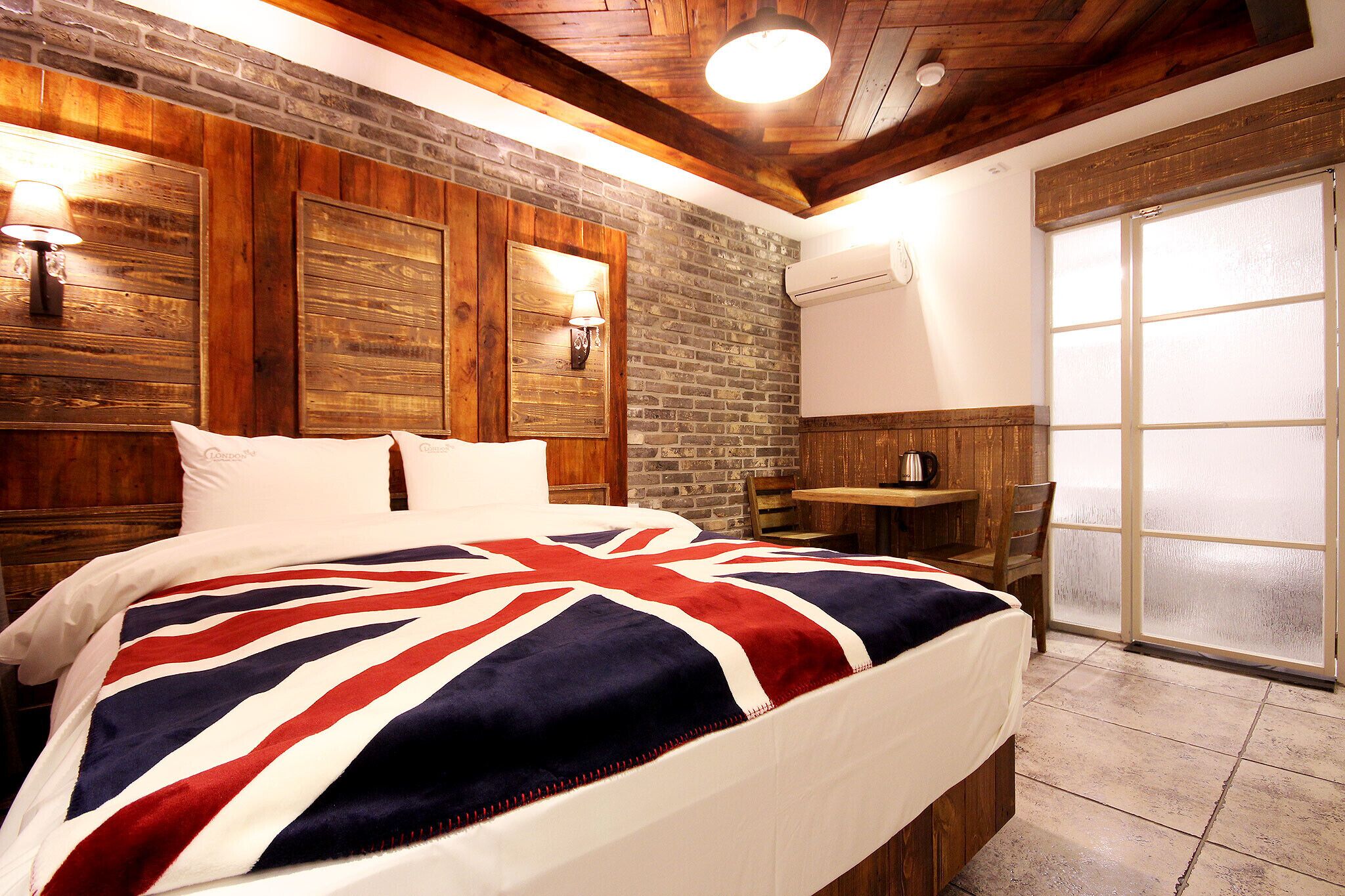 Daegu Dongdaegu Station London Boutique