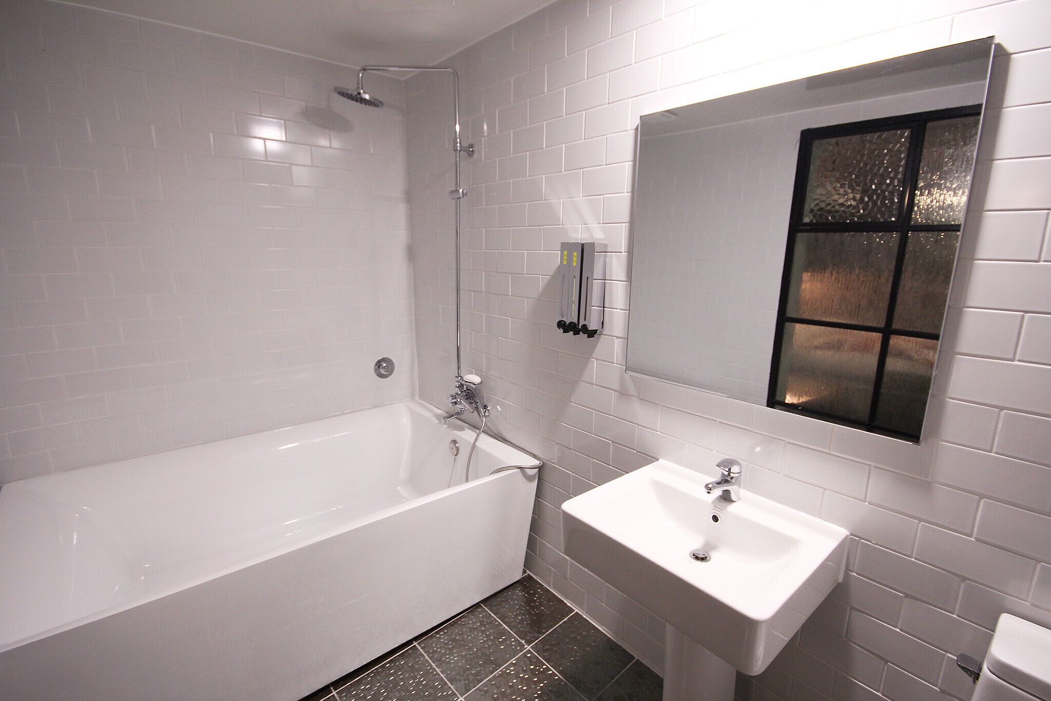 Daegu Dongdaegu Station London Boutique