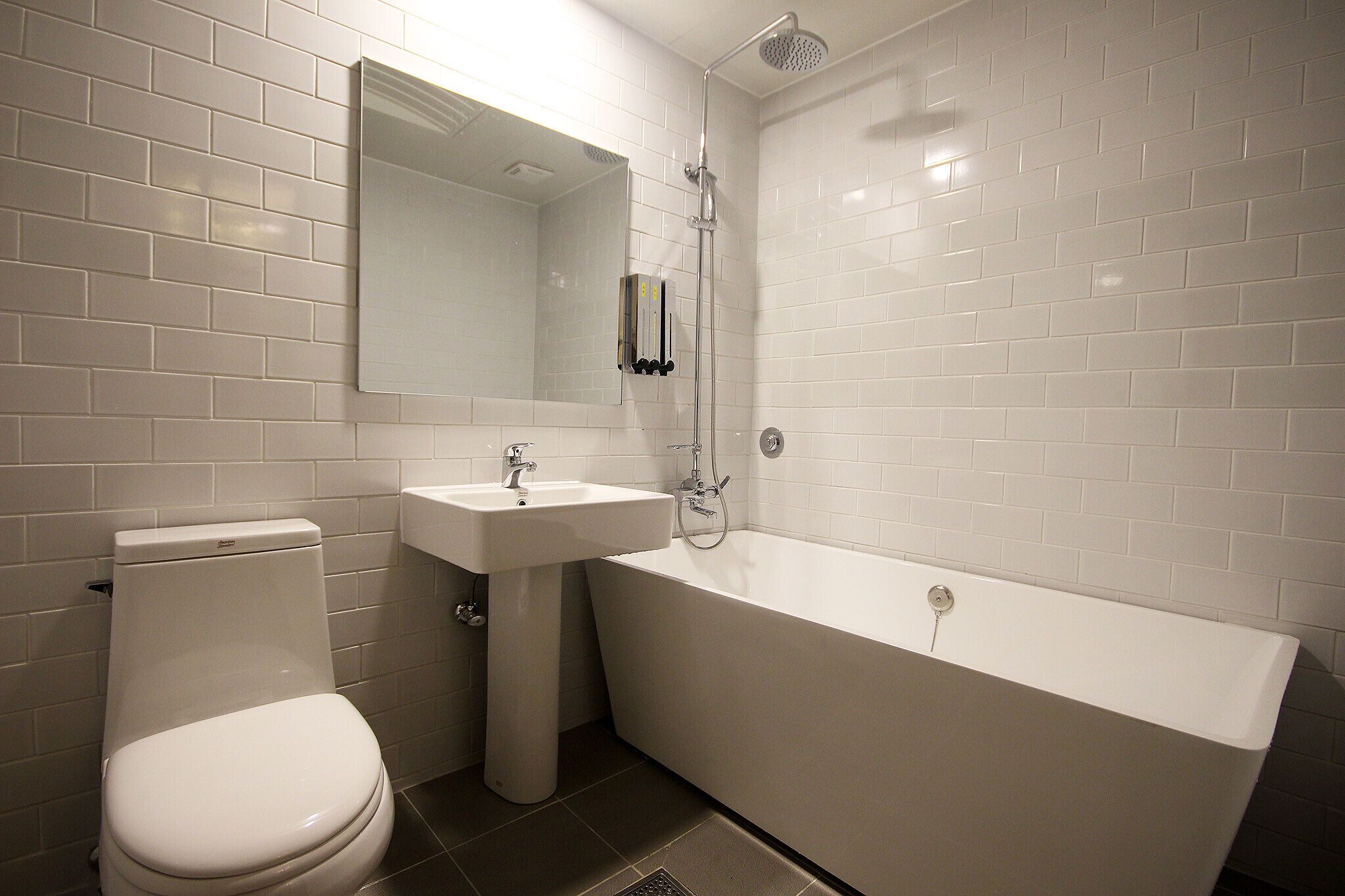 Daegu Dongdaegu Station London Boutique