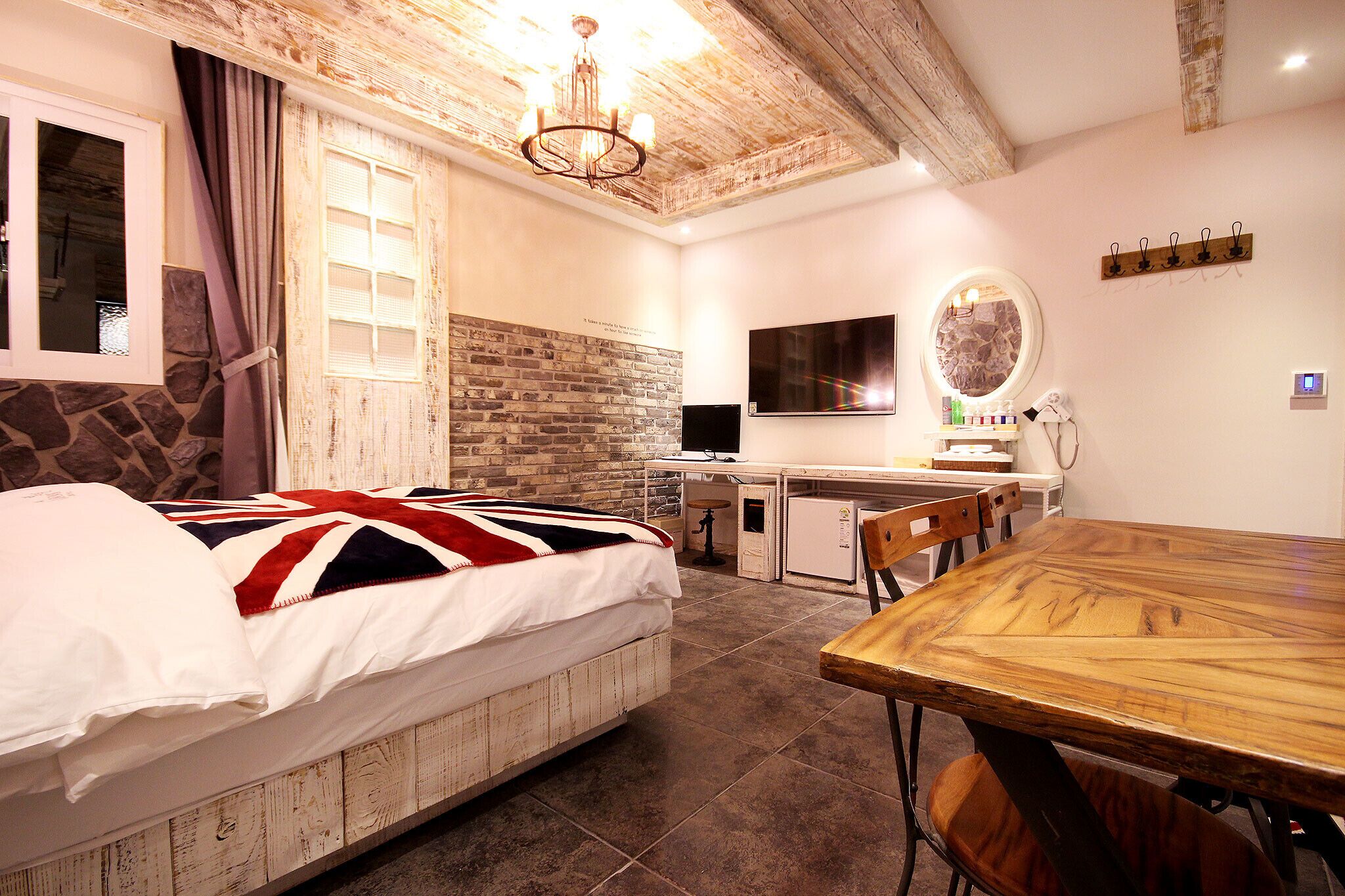 Daegu Dongdaegu Station London Boutique