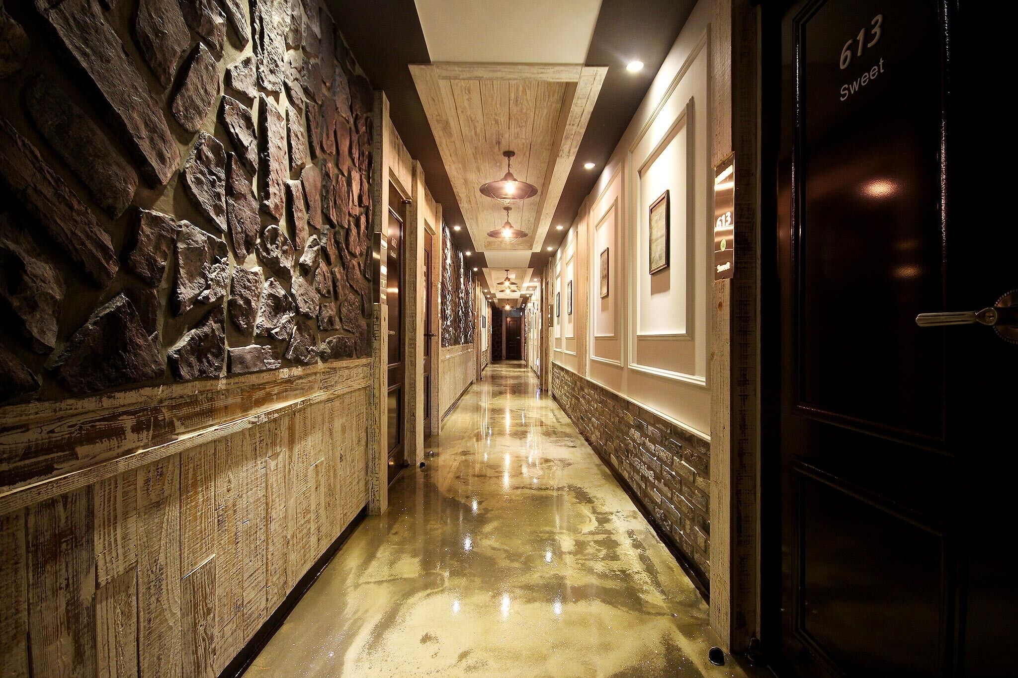 Daegu Dongdaegu Station London Boutique