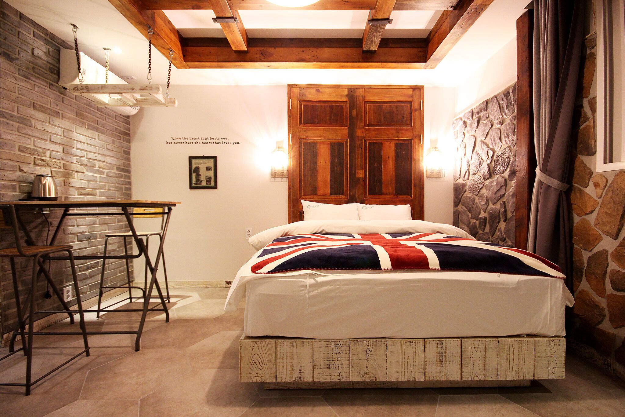 Daegu Dongdaegu Station London Boutique