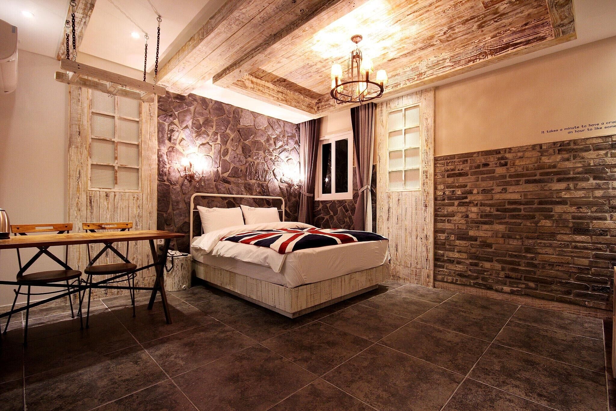 Daegu Dongdaegu Station London Boutique