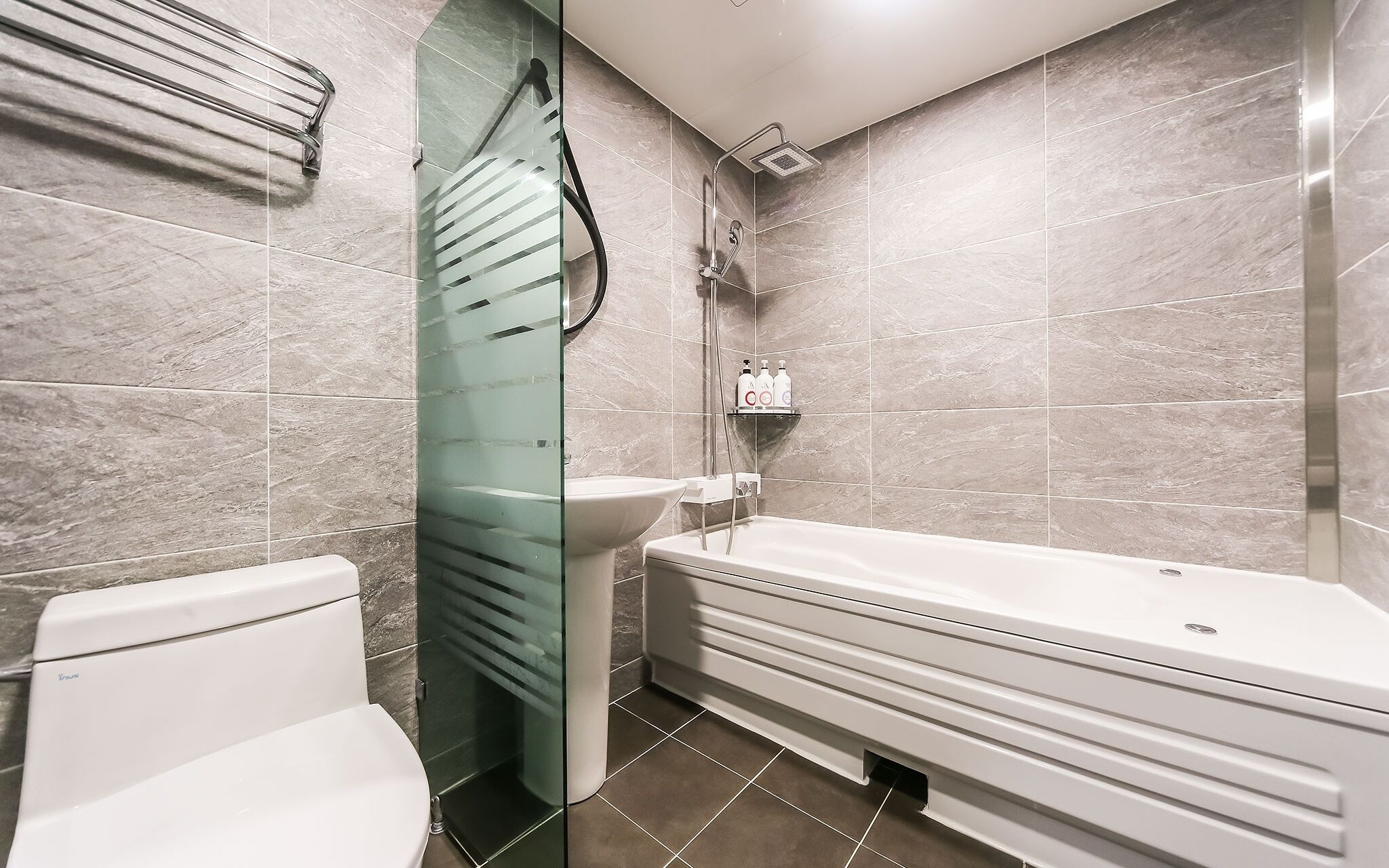 Daegu Dongdaegu Station Sweet Hotel
