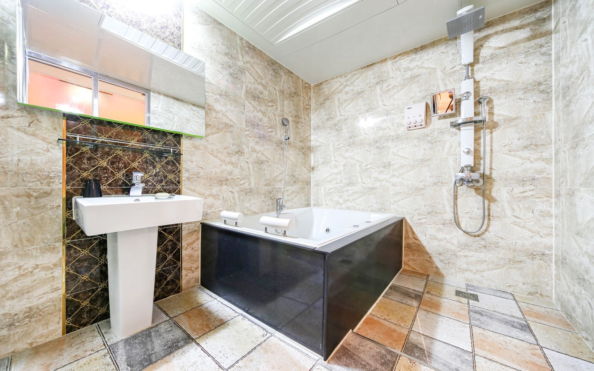 Daegu Dongseongro Arion