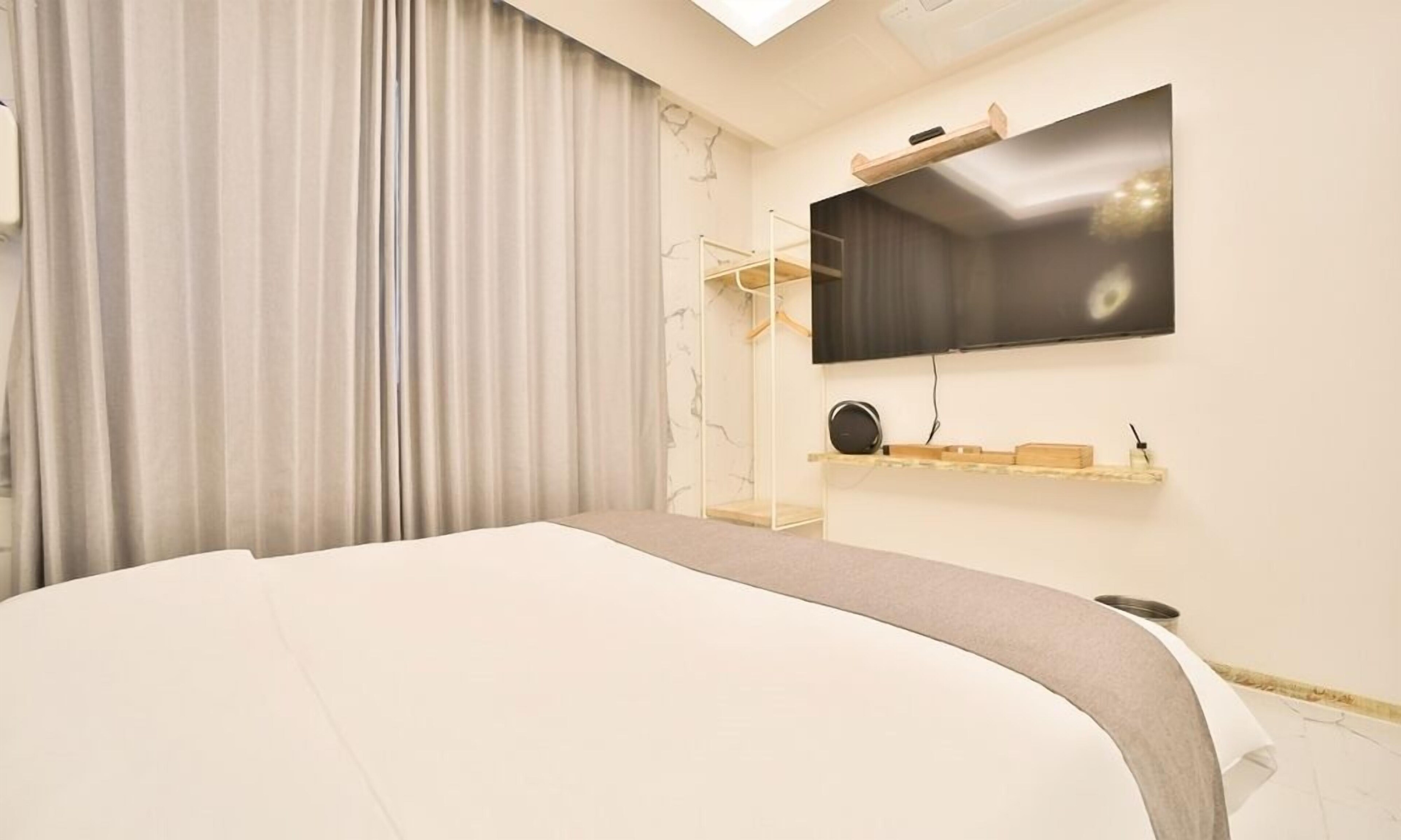 Daegu February Hotel Lions Park