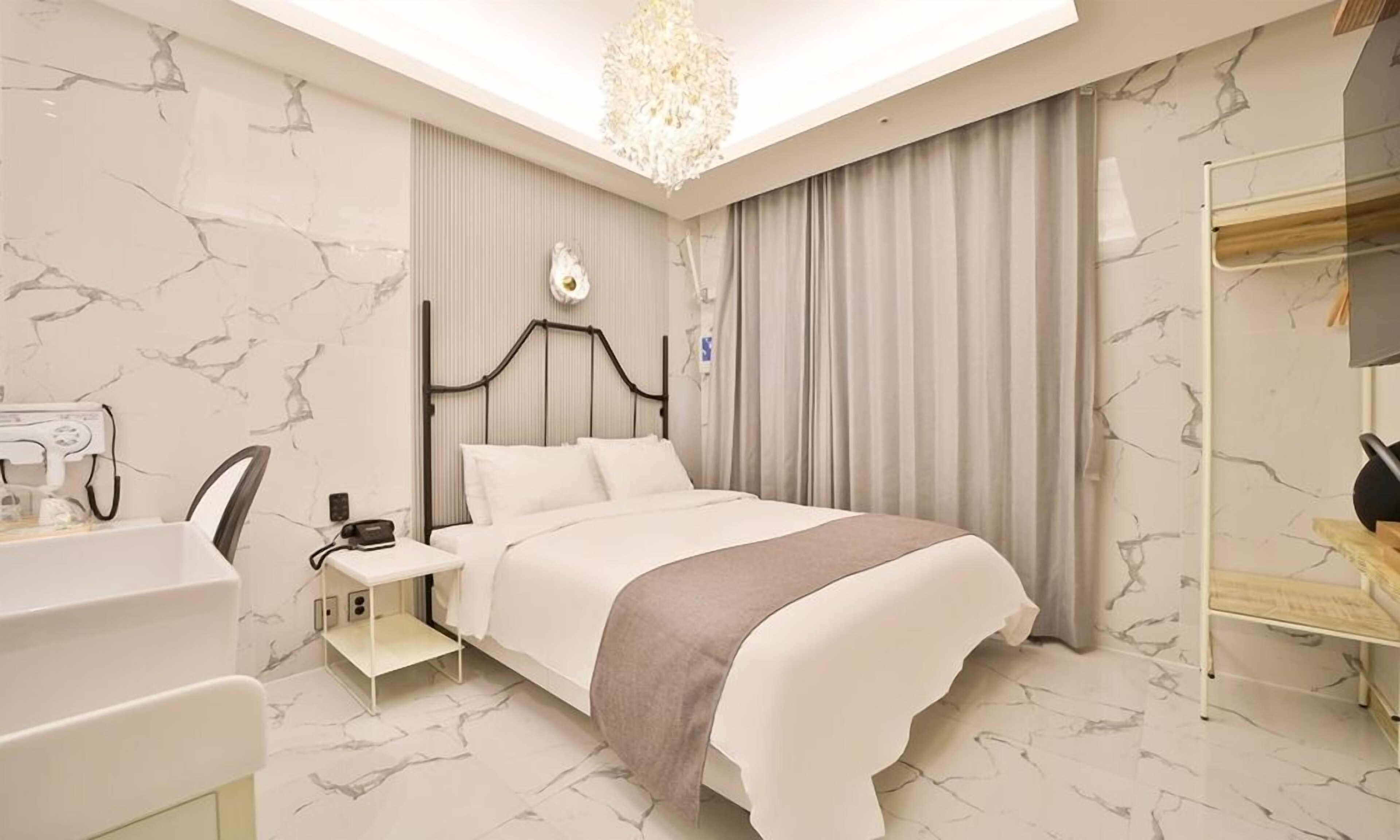 Daegu February Hotel Lions Park