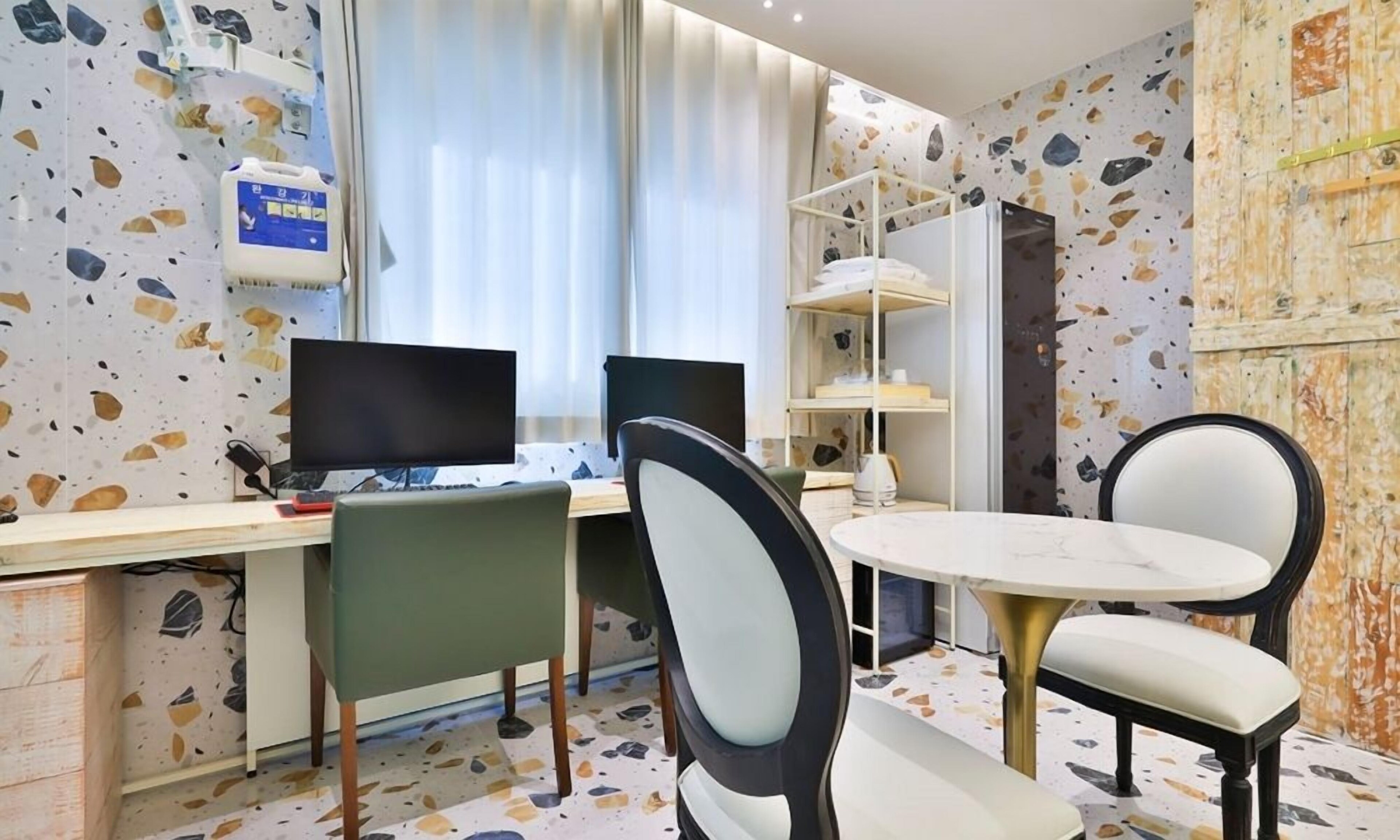 Daegu February Hotel Lions Park