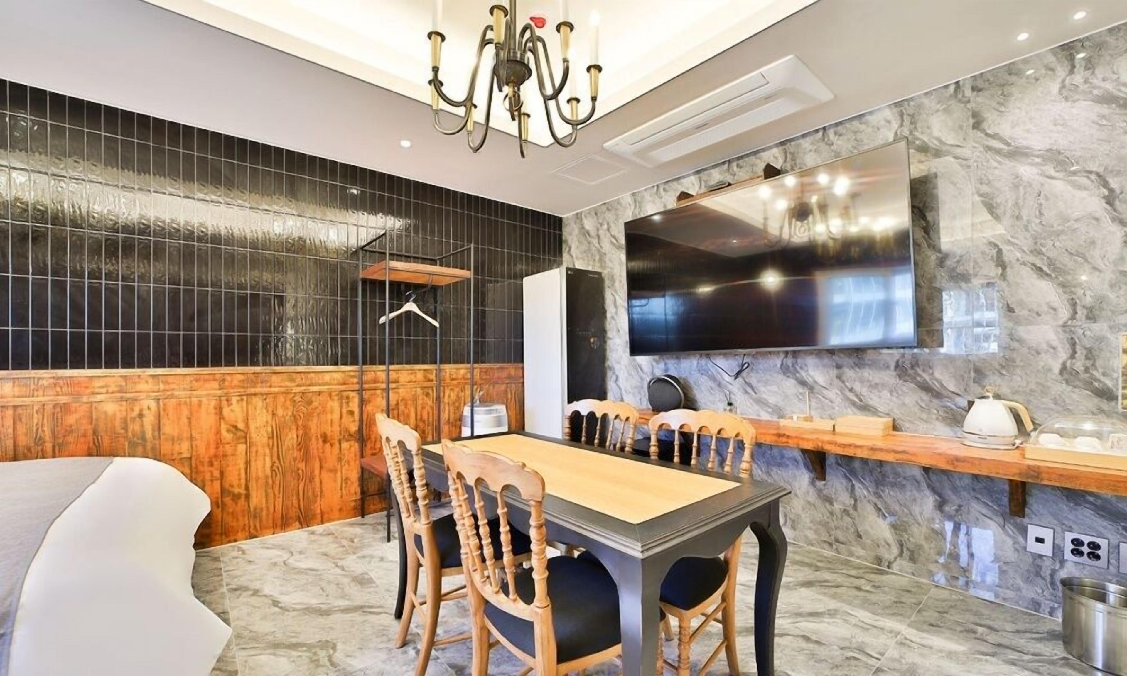 Daegu February Hotel Lions Park