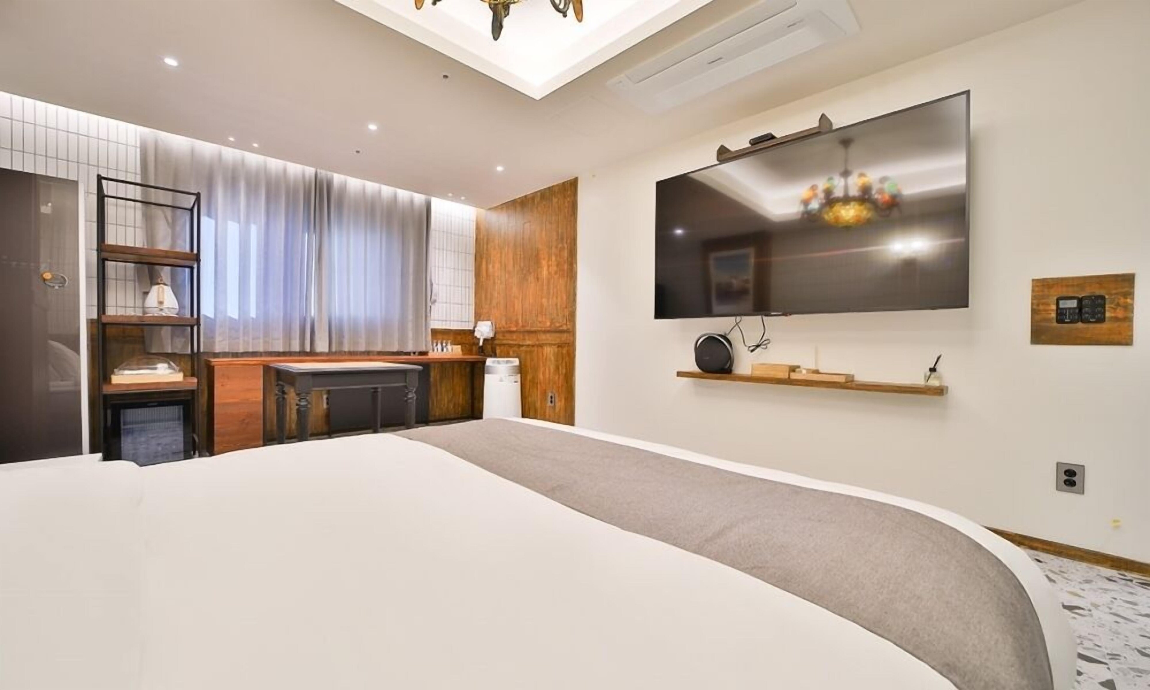 Daegu February Hotel Lions Park