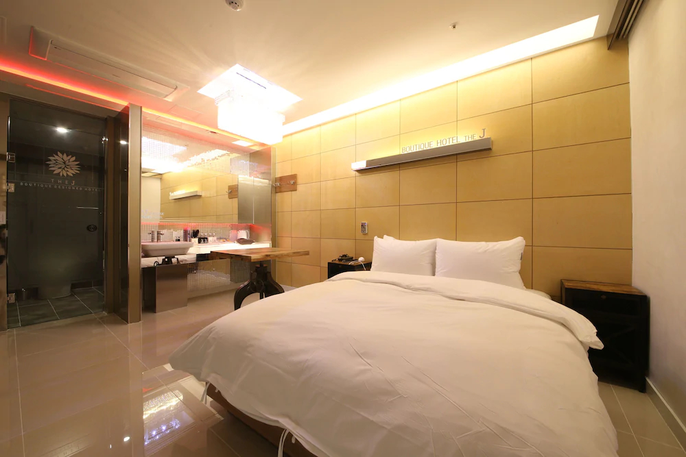 Daegu J Hotel