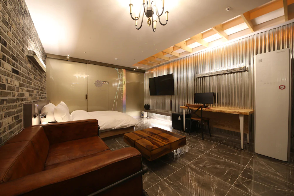 Daegu J Hotel