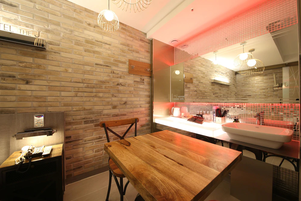 Daegu J Hotel