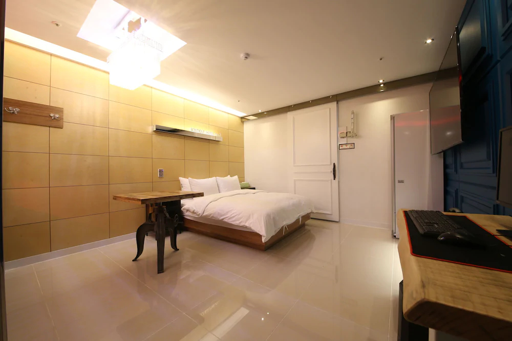 Daegu J Hotel
