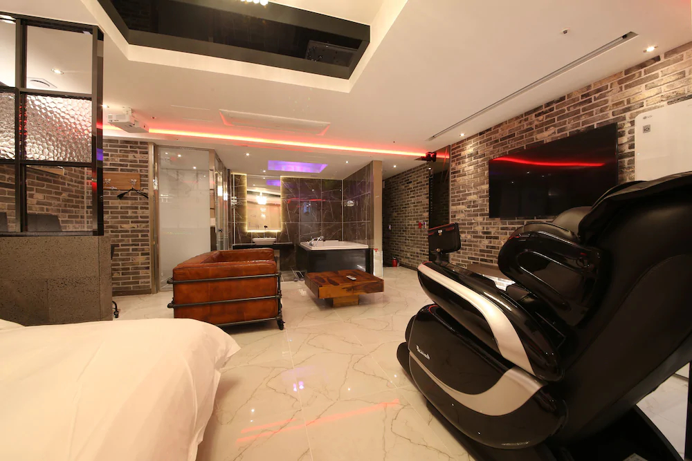 Daegu J Hotel