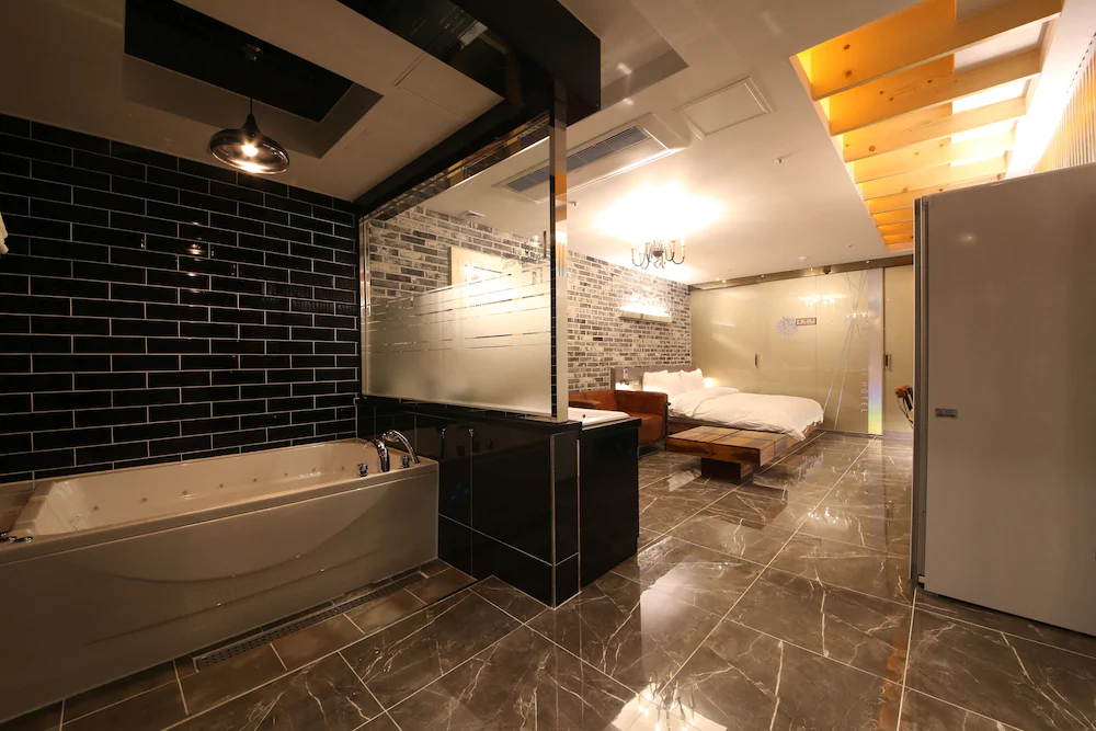 Daegu J Hotel