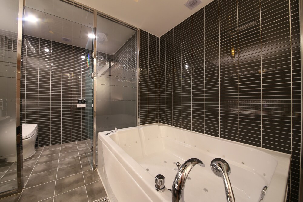 Daegu J Hotel