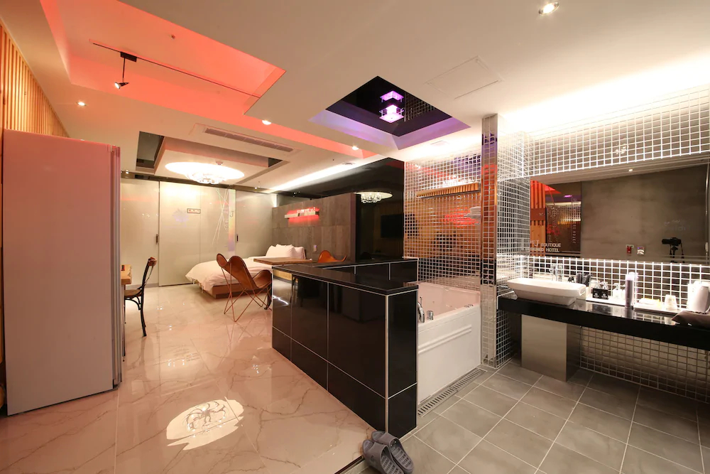 Daegu J Hotel