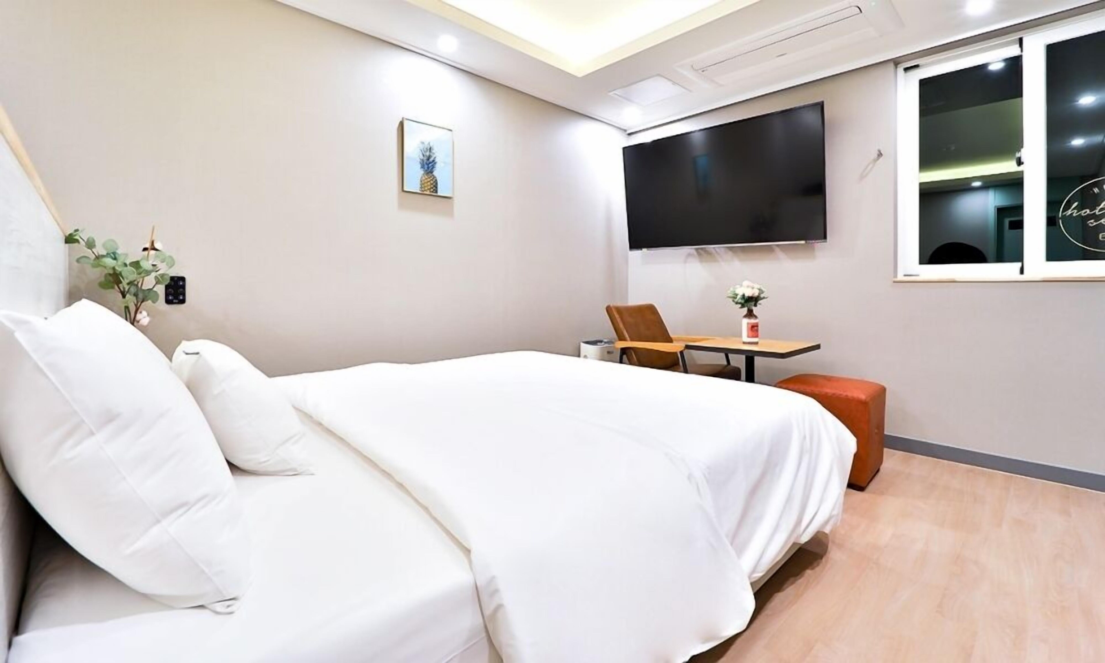 Daegu Seongseo Hotel Series 5.0