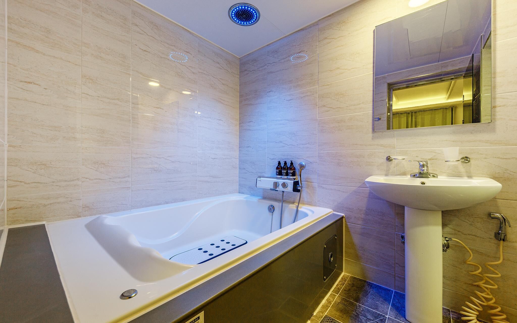 Daegu Seongseo Hotel the Stay Romantic